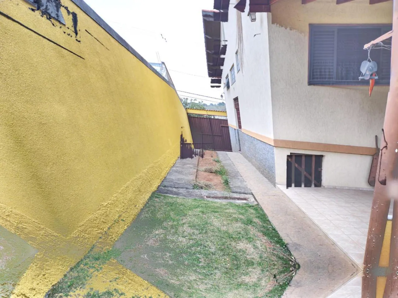 Casa com garagem para 4 carros na Independência, foto 6 de 16
