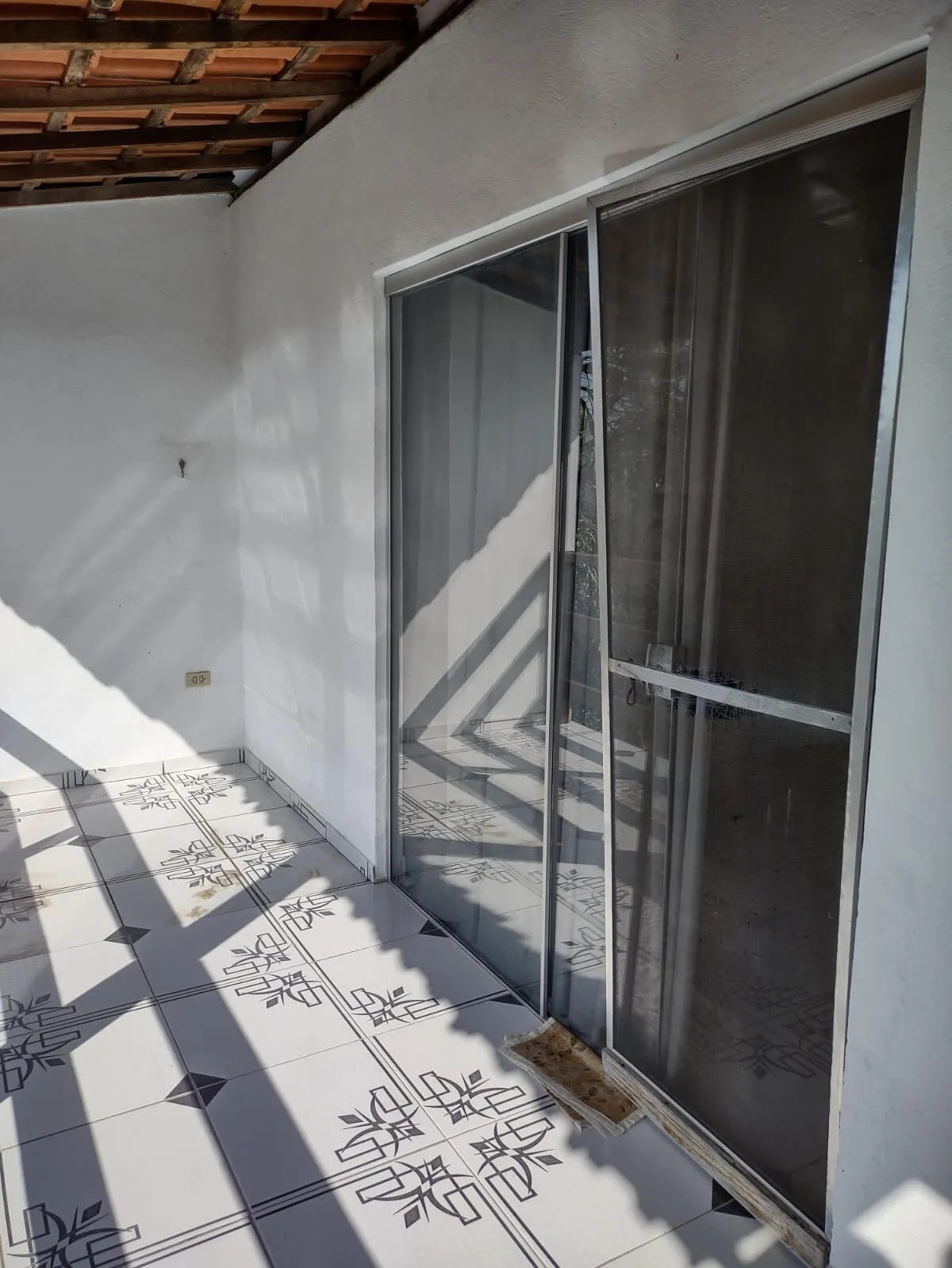 Casa com ponto comercial na Chácara Santa Luzia, foto 9 de 19