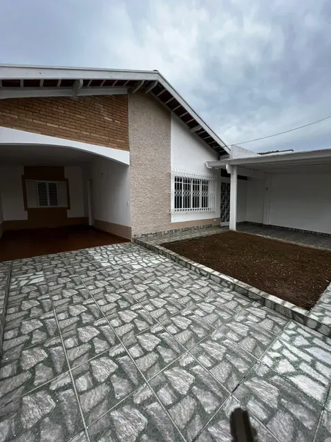 Casa com 5 quartos na Independência