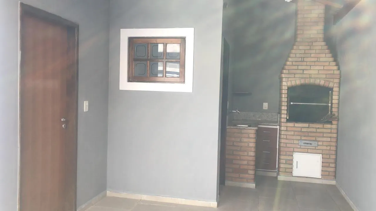 Casa com piscina na Independência, foto 2 de 10