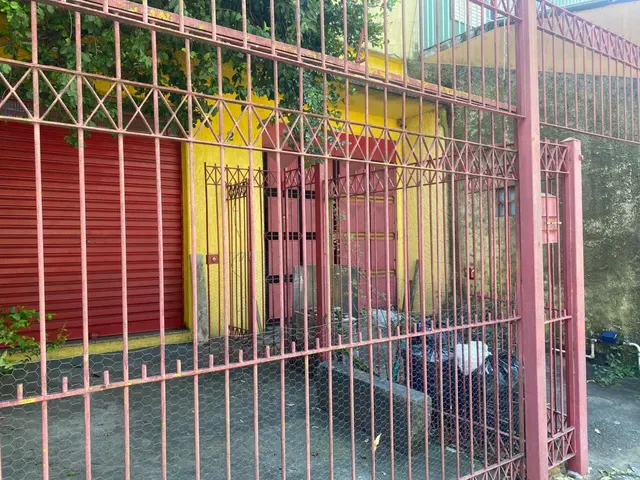 Casa com ponto comercial na Independência